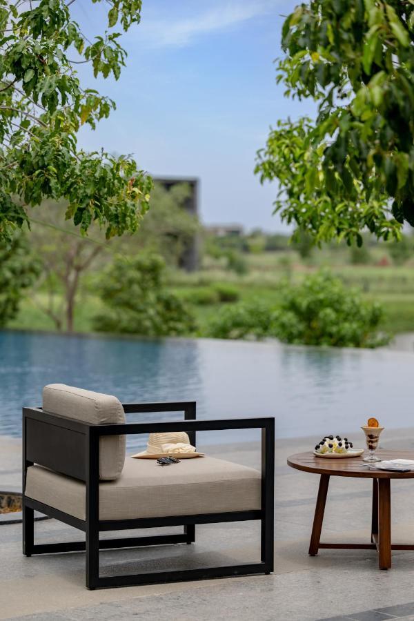 Mysa Zinc Journey By The Fern, Nani Devati Otel Sānand Dış mekan fotoğraf