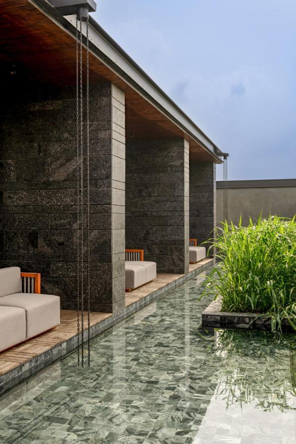 Mysa Zinc Journey By The Fern, Nani Devati Otel Sānand Dış mekan fotoğraf